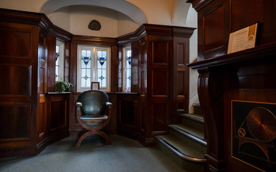 Dathlu canlwyddiant geni’r awdur Islwyn Ffowc Elis (1924–2004)