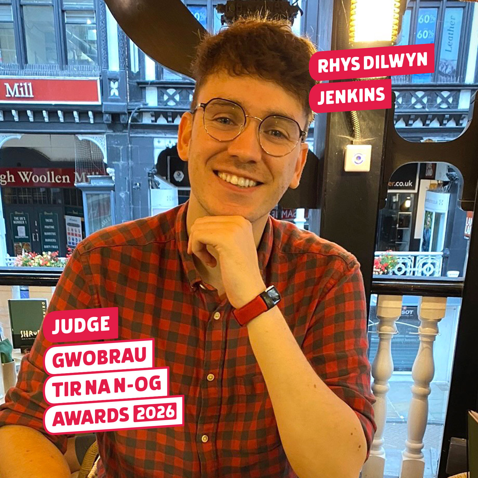 Rhys Dilwyn Jenkins, aelod o banel beirniad Cymraeg gwobrau Tir na n-Og.